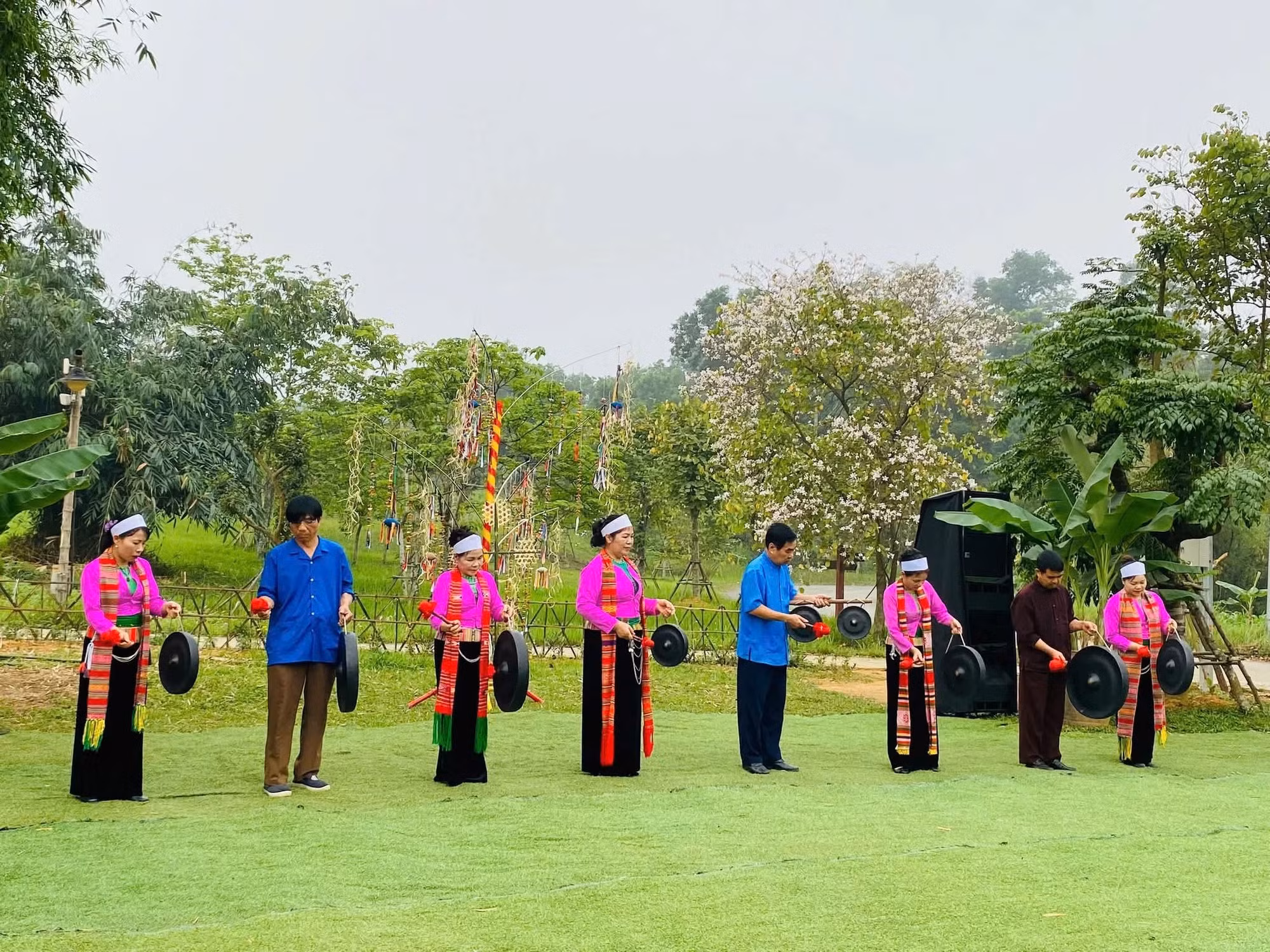 lang-muong.jpg