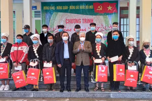 Gallery - Chăm lo Tết Nhâm Dần cho người dân - image 3