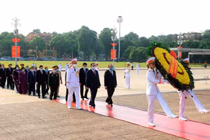 Gallery - 75 năm Cách mạng Tháng Tám và Quốc khánh 2-9 - image 7