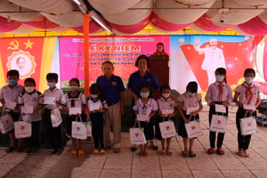Gallery - Kỷ niệm 132 năm Ngày sinh Chủ tịch Hồ Chí Minh - image 9