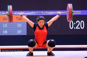 Cô gái dân tộc Giáy, Hoàng Thị Duyên phá kỷ lục SEA Games