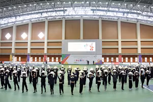 Các nghệ sĩ, diễn viên Việt Nam tập luyện chuẩn bị cho lễ khai mạc SEA Games 31. (Ảnh TRẦN HẢI)