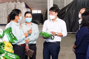 Gallery - Đưa nghị quyết của Đảng vào cuộc sống - image 2