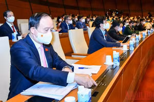 Quốc hội biểu quyết thông qua Nghị quyết về một số cơ chế, chính sách đặc thù phát triển thành phố Hải Phòng.