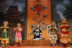 Một cảnh trong vở diễn Võ Tam Tư (Nhà hát Tuồng Việt Nam) phát sóng trên truyền hình cổ vũ nhân dân vượt qua đại dịch Covid-19. 