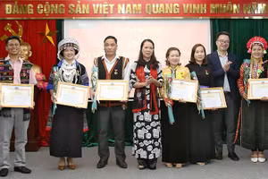 Gallery - Tri ân các thầy, cô giáo - image 9