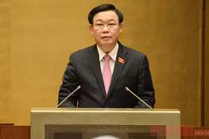 Chủ tịch Quốc hội Vương Đình Huệ phát biểu nhân kỷ niệm 74 năm Ngày Thương binh - Liệt sĩ. (Ảnh: Quang Hoàng)