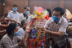 Gallery - Lãnh đạo Đảng, Nhà nước chúc Tết Tân Sửu - image 3