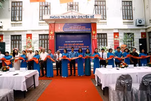 Gallery - Kỷ niệm 130 năm Ngày sinh Chủ tịch Hồ Chí Minh - image 2