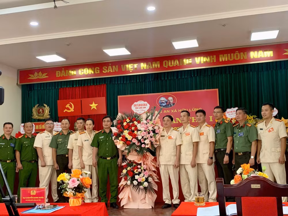 Đại hội Chi bộ Công an xã Hữu Lũng lần thứ I, nhiệm kỳ 2025-2030