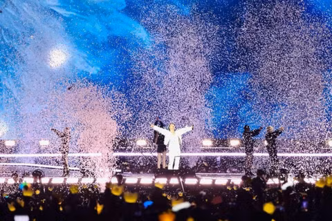 Nhóm BigBang tạo nên những khoảnh khắc bùng nổ tại sân vận động Mỹ Đình. (Ảnh: QUỲNH PHƯƠNG)