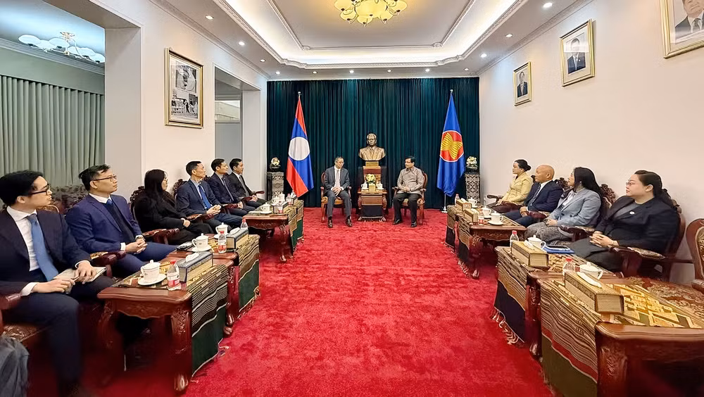 260410-tet-lao-2.jpg