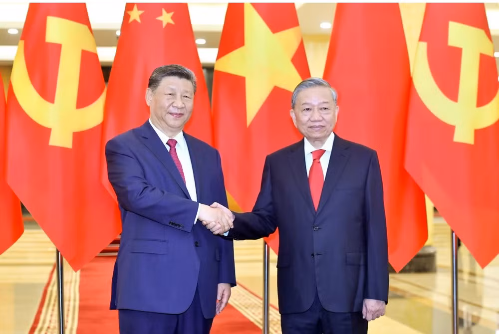 Hai đồng chí Tổng Bí thư, Chủ tịch nước tại cuộc hội đàm tại Hà Nội, tháng 4/2025. (Ảnh: Báo Nhân Dân)