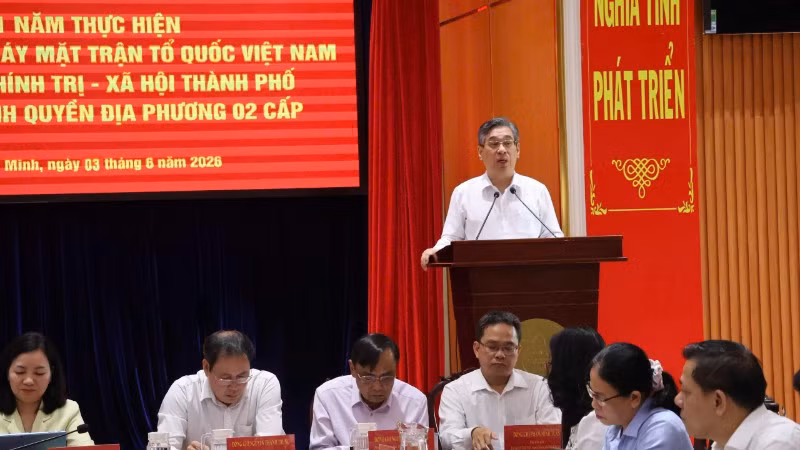 Đồng chí Nguyễn Phước Lộc, Ủy viên Trung ương Đảng, Phó Bí thư Thành ủy, Chủ tịch Ủy ban Mặt trận Tổ quốc Việt Nam Thành phố Hồ Chí Minh, phát biểu kết luận tại hội nghị. (Ảnh: VƯƠNG LÊ)