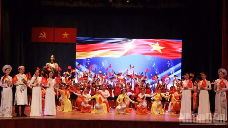 ndo_br_van-nghe-vn-2159.jpg