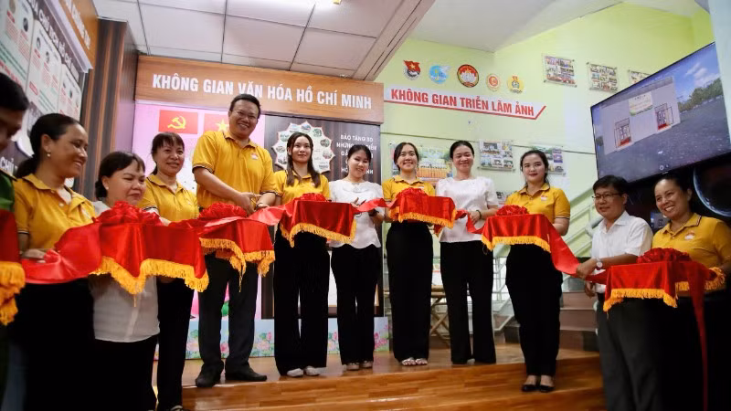 Ra mắt Không gian văn hóa Hồ Chí Minh của phường Minh Phụng.