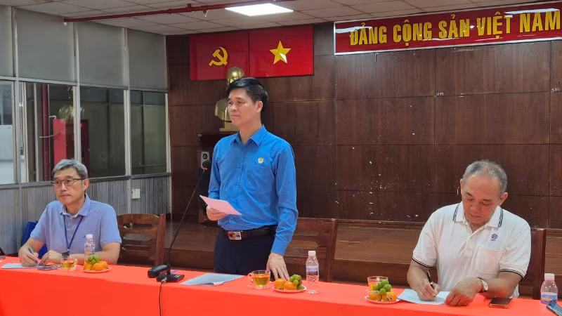 Ông Ngọ Duy Hiểu, Phó Chủ tịch Thường trực Tổng Liên đoàn Lao động Việt Nam phát biểu tại buổi làm việc.