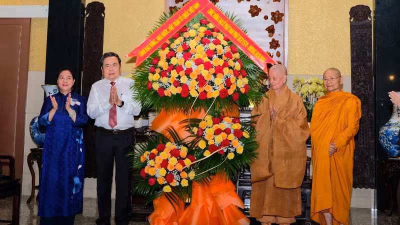 chua-hue-nghiem-4jpg-8516.jpg