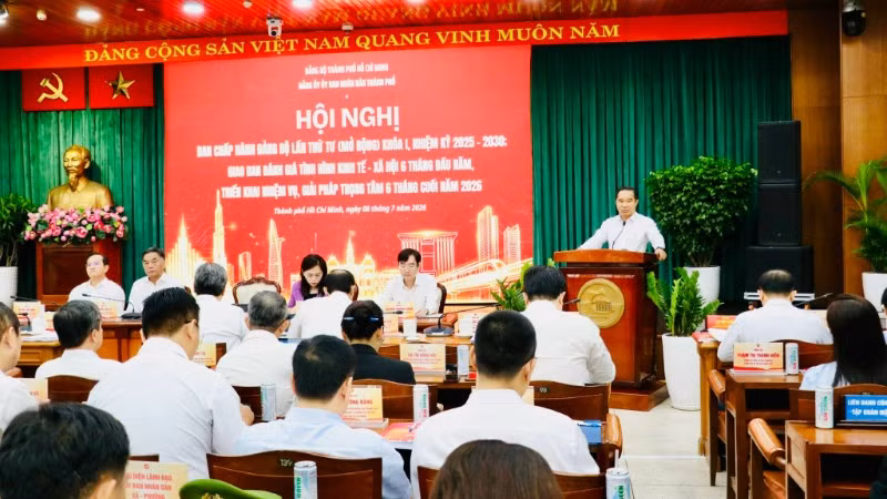 Toàn cảnh hội nghị.
