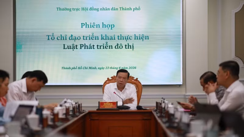 Đồng chí Nguyễn Văn Thọ, Ủy viên Ban Thường vụ Thành ủy, Phó Chủ tịch Thường trực Hội đồng nhân dân Thành phố Hồ Chí Minh chủ trì hội nghị.