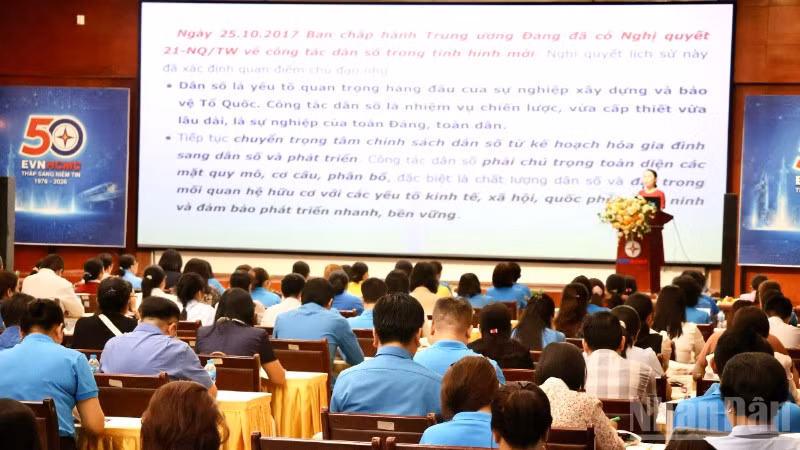 Toàn cảnh hội nghị.
