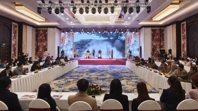 Quang cảnh buổi giao lưu.