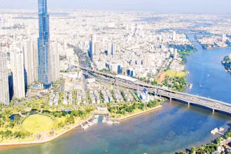 Một góc đô thị Thành phố Hồ Chí Minh. (Ảnh THẾ ANH)