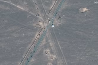 Hình ảnh do vệ tinh Maxar cung cấp về cơ sở hạt nhân Fordow ở Iran, ngày 20/6/2025. (Ảnh: Peninsula/TTXVN)