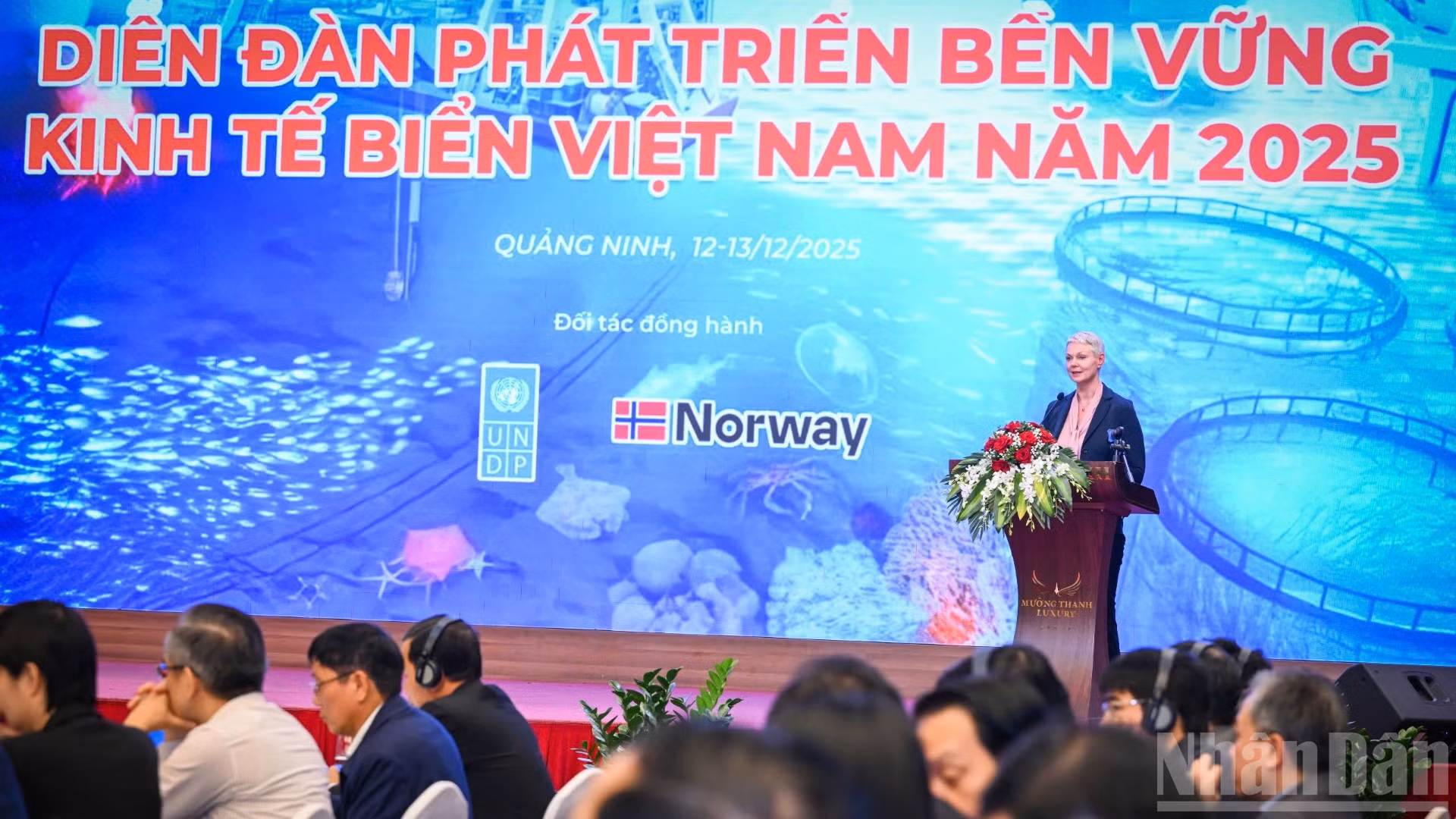 Đại sứ Na Uy tại Việt Nam, bà Hilde Solbakken phát biểu tại diễn đàn. (Ảnh: THÀNH ĐẠT)