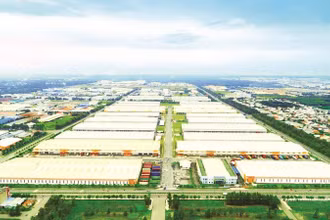 Các khu công nghiệp hiện hữu tại tỉnh Bình Dương sẽ được nâng cấp theo hướng khu công nghiệp xanh, sinh thái và thông minh. Trong ảnh: Một góc Khu công nghiệp Việt Nam - Singapore 2 tại tỉnh Bình Dương.