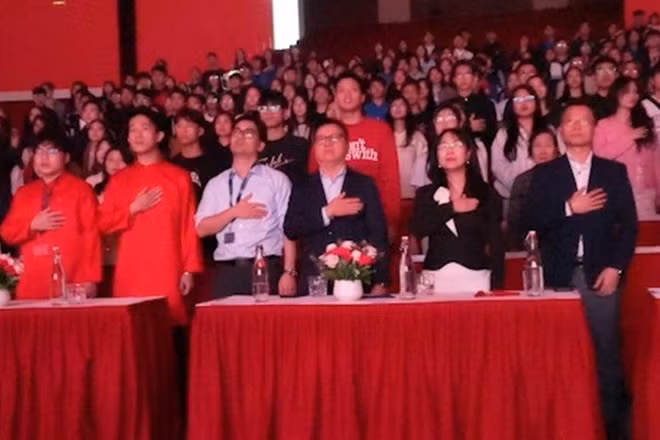 Tổ quốc trong tim: "Hành trình chạm đến trái tim thế hệ trẻ".