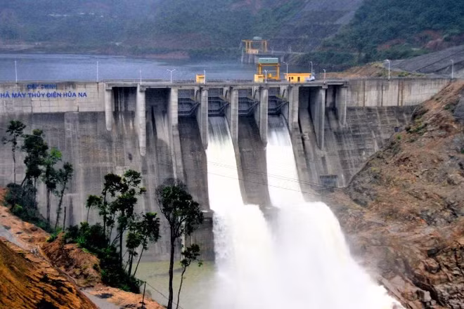 Nhà máy thủy điện Hủa Na có công suất thiết kế 180MW, bao gồm hai tổ máy với tổng mức đầu tư khoảng 7.092 tỷ đồng, sản lượng điện trung bình năm là 712,7 triệu Kwh. (Ảnh: TL)
