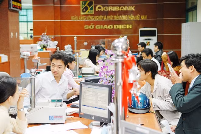 Nhiều ngân hàng lớn đang chuẩn bị triển khai các kế hoạch huy động vốn quy mô lớn qua kênh trái phiếu. Ảnh: NAM ANH