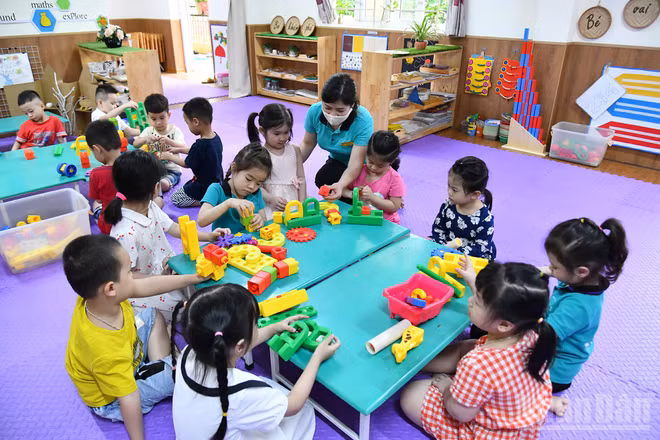 Giờ học tại Trường mầm non Vĩnh Hưng (Hà Nội). (Ảnh: ĐĂNG KHOA)