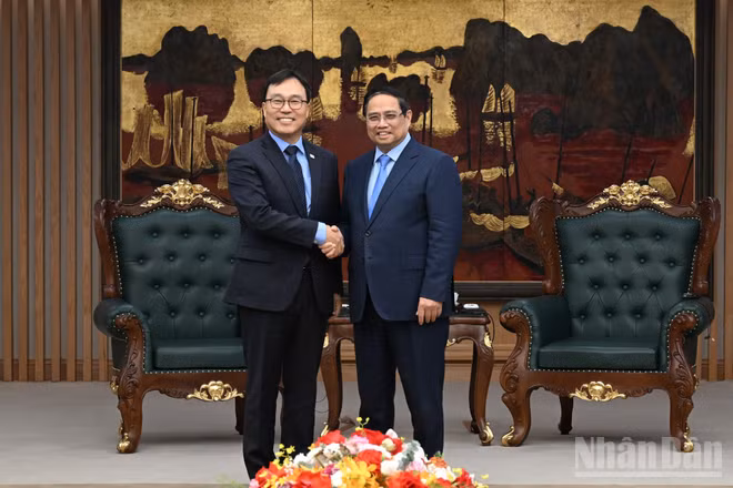 Thủ tướng Phạm Minh Chính tiếp Đại sứ Hàn Quốc Choi Young Sam.