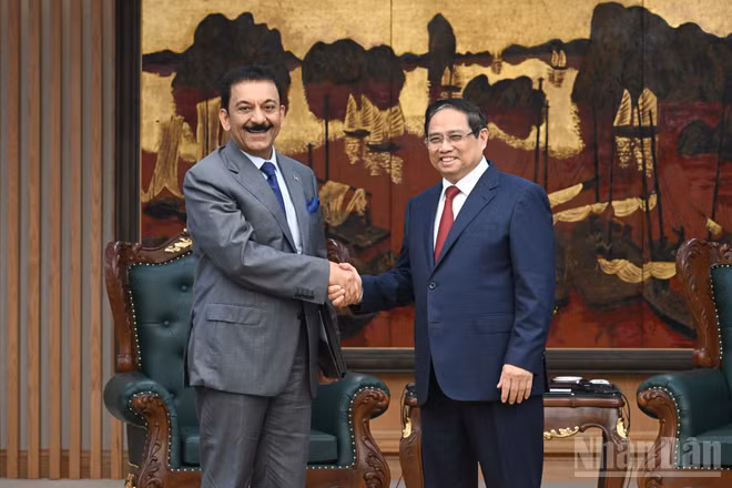 Thủ tướng Phạm Minh Chính tiếp ông Yousef Ashour Al-Sabbagh, Đại sứ Kuwait tại Việt Nam.