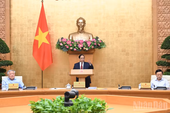 Thủ tướng Phạm Minh Chính phát biểu chỉ đạo tại Hội nghị trực tuyến Chính phủ với các địa phương.