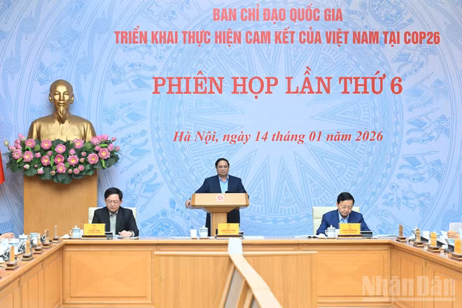 Thủ tướng Phạm Minh Chính phát biểu chỉ đạo tại phiên họp.