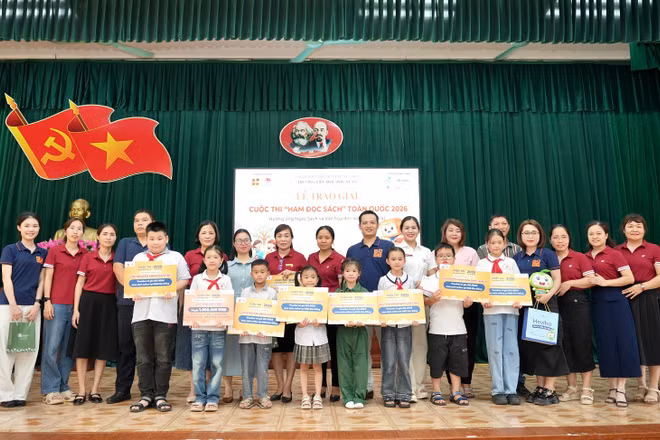Trường Tiểu học Phú Xuân, Hưng Yên giành Giải Nhất tập thể cho trường học tích cực lan tỏa văn hóa đọc.
