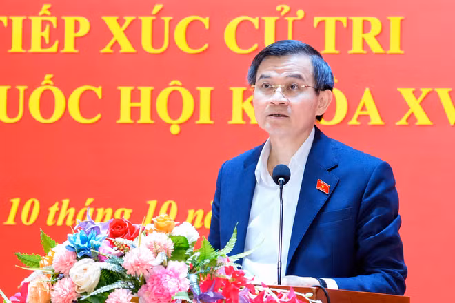 Đồng chí Đoàn Minh Huấn phát biểu tại hội nghị. (Ảnh: BP)