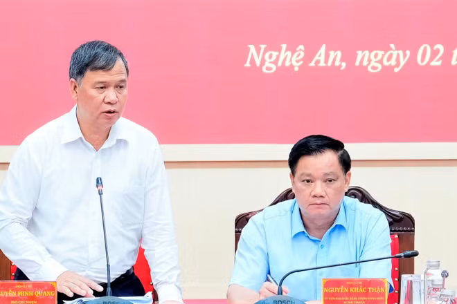 Đồng chí Nguyễn Minh Quang, Phó Chủ nhiệm Ủy ban Kiểm tra Trung ương phát biểu tại cuộc làm việc. (Ảnh: BP)