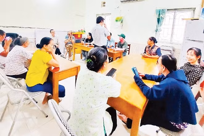 Lớp học sử dụng AI tại Hội Người mù Mỹ Đức (Hà Nội).