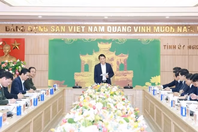 Đại tướng Lương Tam Quang, Ủy viên Bộ Chính trị, Bộ trưởng Công an chủ trì Hội nghị công bố quyết định kiểm tra, giám sát của Bộ Chính trị, Ban Bí thư đối với Ban Thường vụ Tỉnh ủy Hưng Yên.