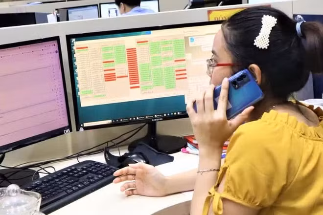 Phòng điều hành tại Trung tâm Dự báo khí tượng thủy văn quốc gia.