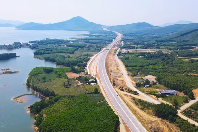 Ban hành mức phí 13 tuyến cao tốc do nhà nước đầu tư