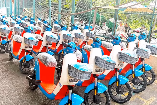 Xe đạp điện có mầu sắc bắt mắt, quy trình sử dụng dịch vụ đơn giản, thuận tiện cho người dùng.