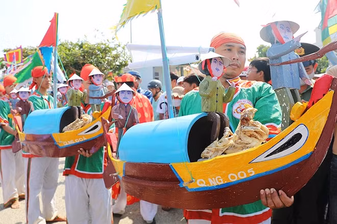 Nhiệt huyết của những người lính ra khơi năm xưa còn chảy vào lớp người hôm nay ở Lý Sơn.