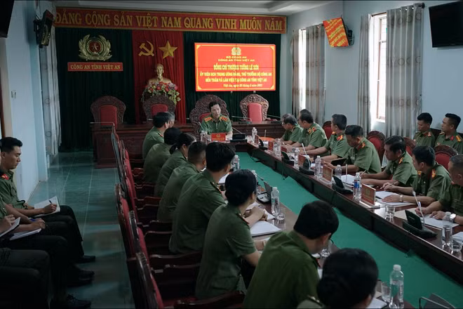 Cảnh trong phim "Trời cao nguyên xanh".