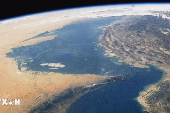 Hình ảnh eo biển Hormuz được quan sát từ vệ tinh.