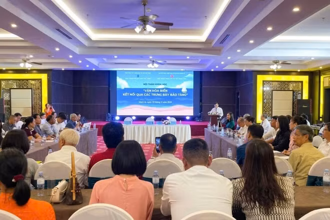 Hội thảo khoa học “Văn hóa biển - Kết nối qua các trưng bày bảo tàng” thu hút đông đảo các nhà khoa học, nhà nghiên cứu. (Ảnh: Bảo tàng cung cấp)